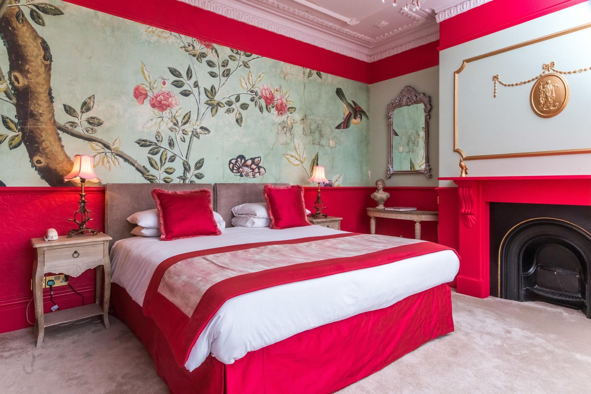 The Ayrlington Guesthouse Bath Exterior foto A bedroom at the hotel