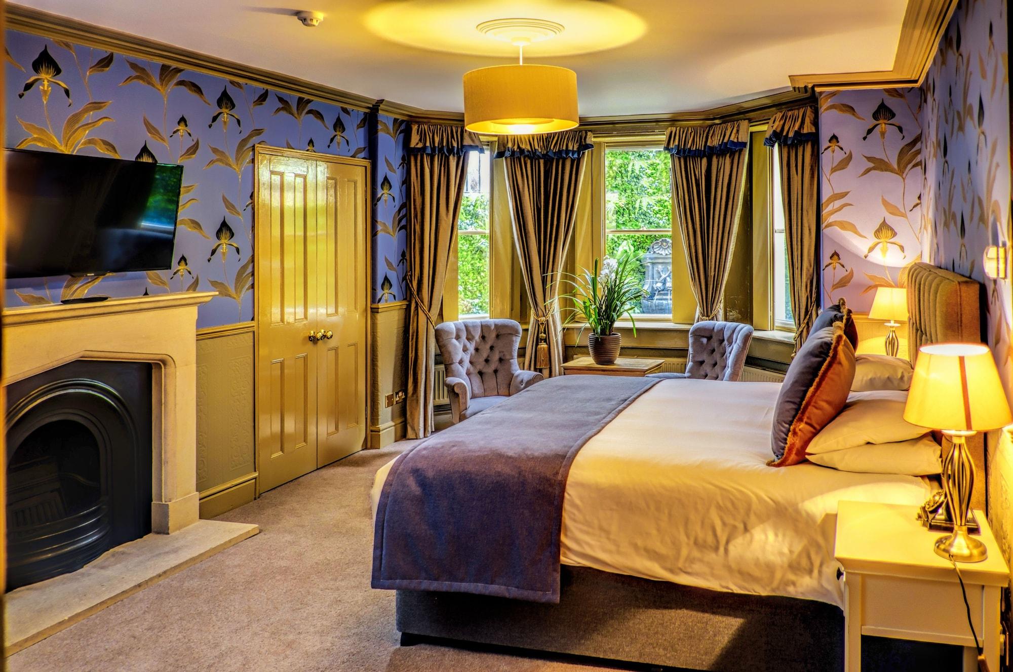 The Ayrlington Guesthouse Bath Exterior foto The Falcon Suite