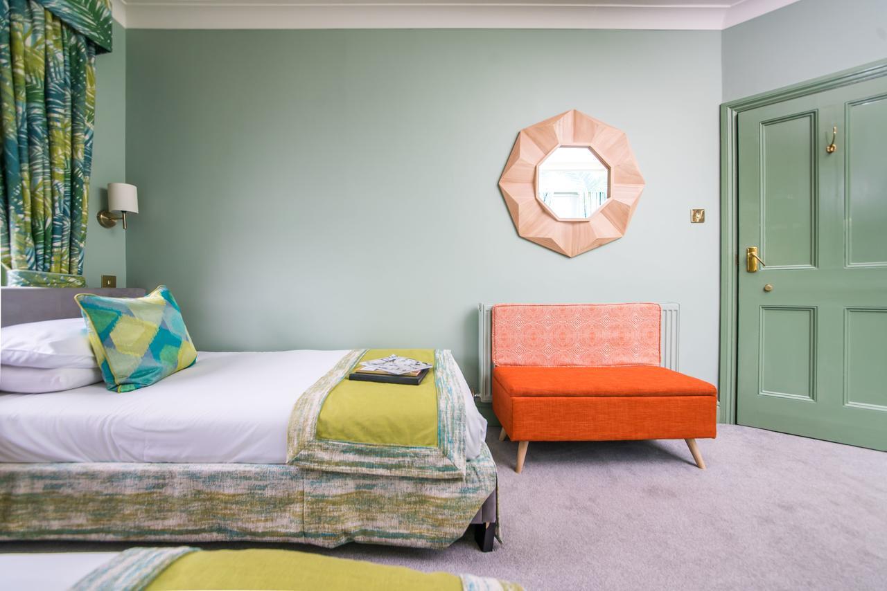 The Ayrlington Guesthouse Bath Exterior foto A room at the Hotel