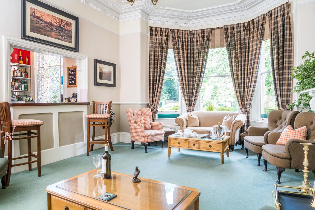 The Ayrlington Guesthouse Bath Exterior foto The bar at the Old Manse